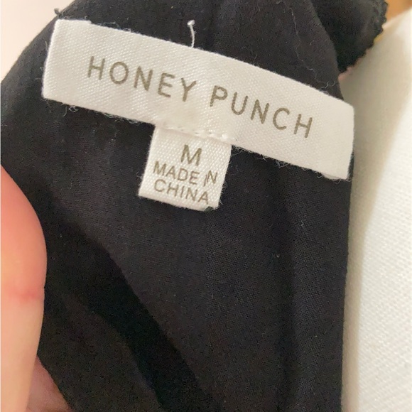 Honey Pot Halter black top and colored beading on both sides. Button closure .M - Picture 6 of 8